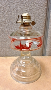 11" H BEAUTIFUL VINTAGE OIL LAMP