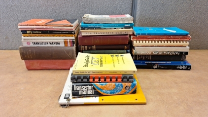 VINTAGE RADIO AND ELECTRICAL GUIDES AND MANUALS
