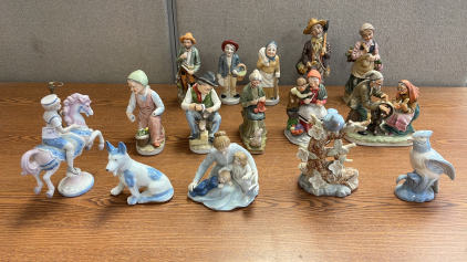 LOT OF VARIOUS VINTAGE FIGURINES