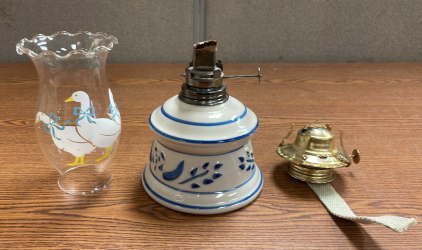 VINTAGE LAMPLIGHT WITH EXTRAS