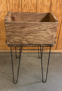 WOOD CRATE WITH METAL STAND