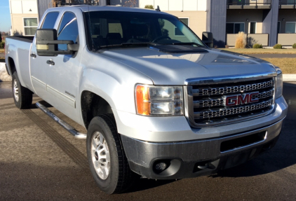 2012 GMC SIERRA 2500 - DURAMAX DIESEL!
