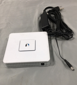 UniFi Security Gateway (USG 3) W/Power Supply
