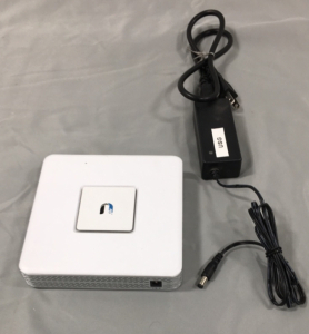 UniFi Security Gateway (USG 3) W/Power Supply