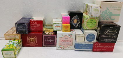 (20) Vintage Avon Collectible items