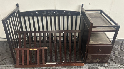 Brown Wooden 4 In 1 crib