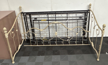 Twin Size Day Bed Frame