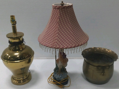 (2) Lamps (1) Brass Pot