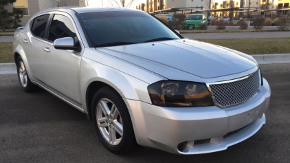 BANK OWNED - 2010 DODGE AVENGER - CLEAN!!