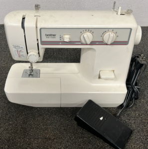BROTHER VX- 1120SEWING MACHINE ( WORKS)