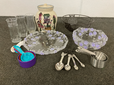 GLASS FORAL SERVING TRAY AND BOWL, COOKIE JAR WITH BIRDHOUSES, FANCY DISPLAY MEASURING CUPS AND SPOONS, DRINKING GLASSES