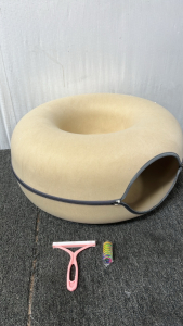 TAN/ GREY CAT DONUT W/ A BRUSH AND CAT TOYS