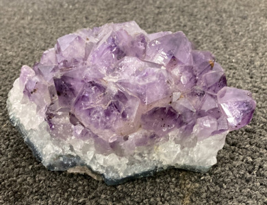 (1) LARGE RAW CHUNK OF AMETHYST (5”X6”X3”)