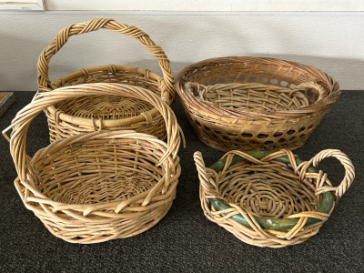 WICKER BASKETS IN VARIOUS SIZES AND STYLES