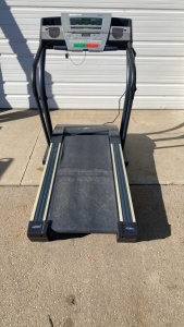 NORDICTRACK C-1900 SPACE SAVER TREADMILL WORKS GREAT