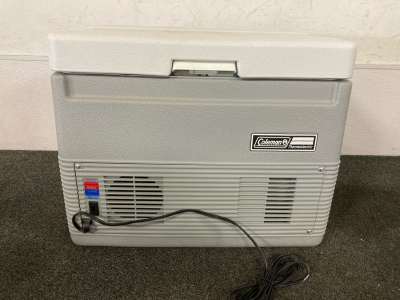 COLEMAN THERMOELECTRIC COOLER/WARMER, ELECTRIC, IN BOX