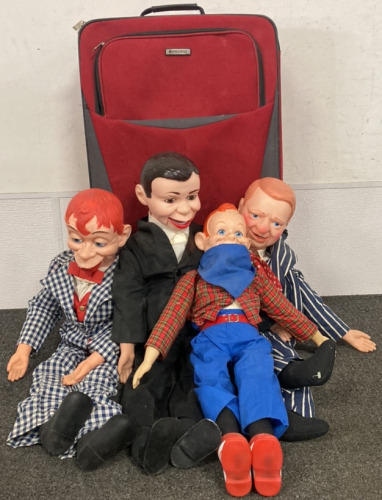 PROTEGE RED SUITCASE INCLUDING MORTIMER SNERD VENTRILOQUIST DOLL, CHARLIE MCCARTHY DOLL, HOWDY DOODY DOLL, WC FIELDS DOLL