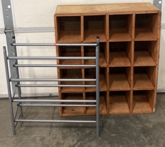 16 SLOT WOODEN ORGANIZER (30x12x33”), 4 TIER METAL SHOW ORGANIZER