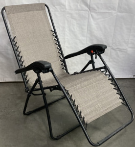 NEW CASCADE OUTDOOR GEAR ADJUSTABLE RELAXER LOUNGE CHAIR WITH SIDE TABLE