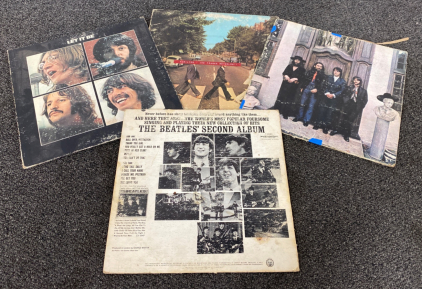 (4) Beatles Vinyl Records