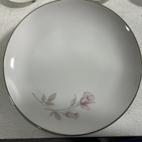 (1) Full Set Of Rose Montrose China Made In Japan - 2