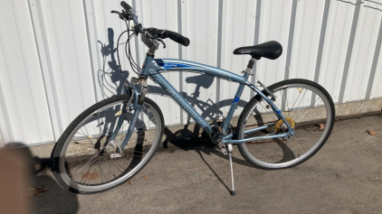 Schwinn Broadway Adult Bicycle (Light Blue)