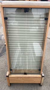 (1) Display Case/ Product Case