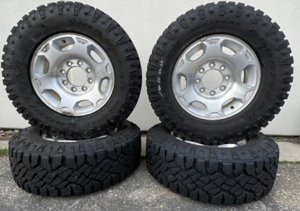 (4) GMC Open Country 8 Lugnut Pattern w/ Brand New Tread! Year 07-09