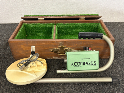 Vintage Compass Yukon Model 94B With Wood Case- Unable To Test