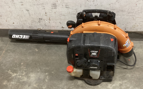 (1) Echo PB-770T Backpack Blower (Powers On)