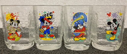 (4) Disney 2000&rsquo;s Mickey Mouse Glass Cups