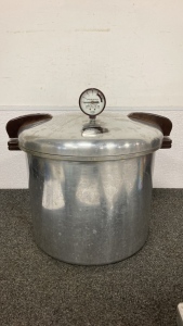 Presto Pressure Cooker/Canner