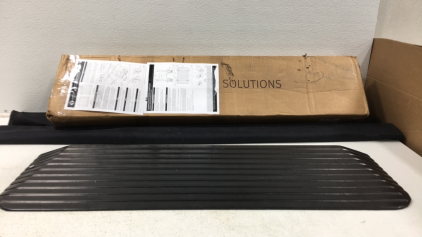 (1) 4&rsquo; x 42&rdquo; Spaced Picket Gate (1) 43&rdquo; Rubber Wheelchair Transition