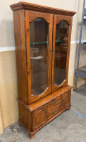 BEAUTIFUL VINTAGE GUN DISPLAY CABINET - 2