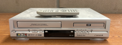 SANSUI DVD AND VHS PLAYER WOTH REMOTE