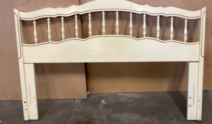 WODDEN HEADBOARD FOR TWIN SIZE BED