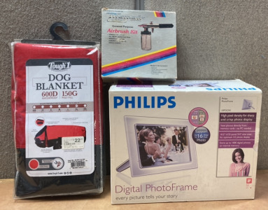 Philips Digital Photo Frame, Thayer & Chandler Airbrush Kit, Tough 1 Dog Blanket