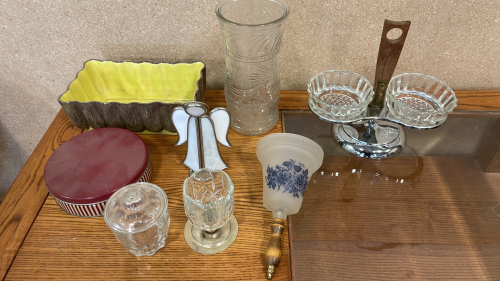 VINTAGE GLASSWARE AND TINS