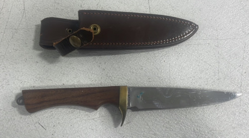 (1) Smith & Wesson 70s Fishing Knife