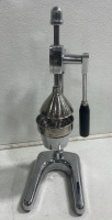 (1) Jack La Lannes Power Juicer (1) Manual Juicer - 4