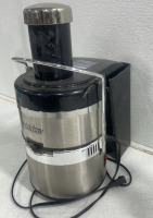 (1) Jack La Lannes Power Juicer (1) Manual Juicer - 6