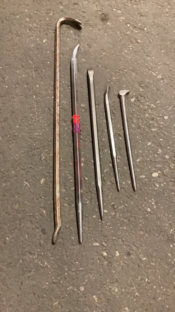 (5) Pry Bars/Bull Pins