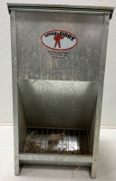 (1) Little Giant Chicken Feeder (1) Feeding Bucket (1) Free Range Poultry Drinker - 3