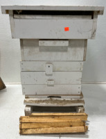 (1) Bee Hive 25”x14” (1) Bee Hive 24”x10 (1) Stand Up Bee Hive 20”x18” (2) Bee Bus carrier 14”x10 (1) Bee suit With Hood & gloves - 3