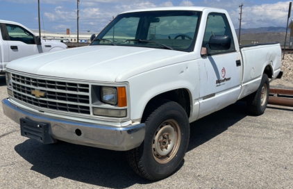 1988 Chevrolet 2500 - 4X4!