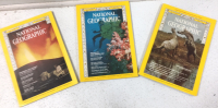 (101) 1970's National Geographic Magazines - 5