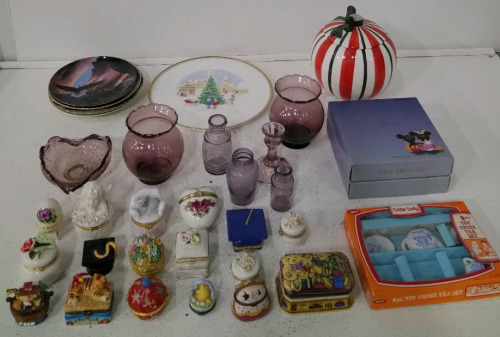 (5) Collectable Plates (1) Set Of Two Disney Glasses (1) Tcup Set Purple Glass Items & Trinkets