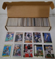 Baseball Cards 1993 Collectors Choice 1994 Some Other Sports Cards Mixed In - 3