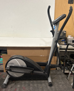 Weslo Momentum R 4.2 Elliptical