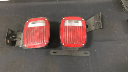 (2) Truck Tail Lights W/Bracket